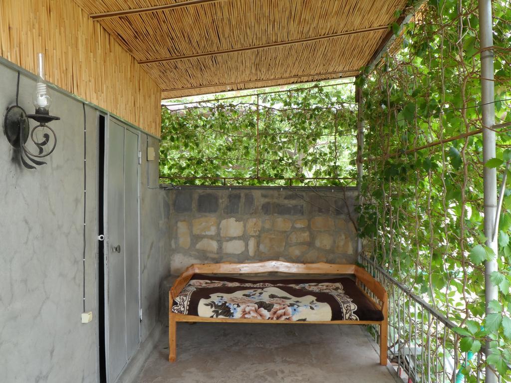 Guest House Nataly Yeghegnadzor Exterior photo
