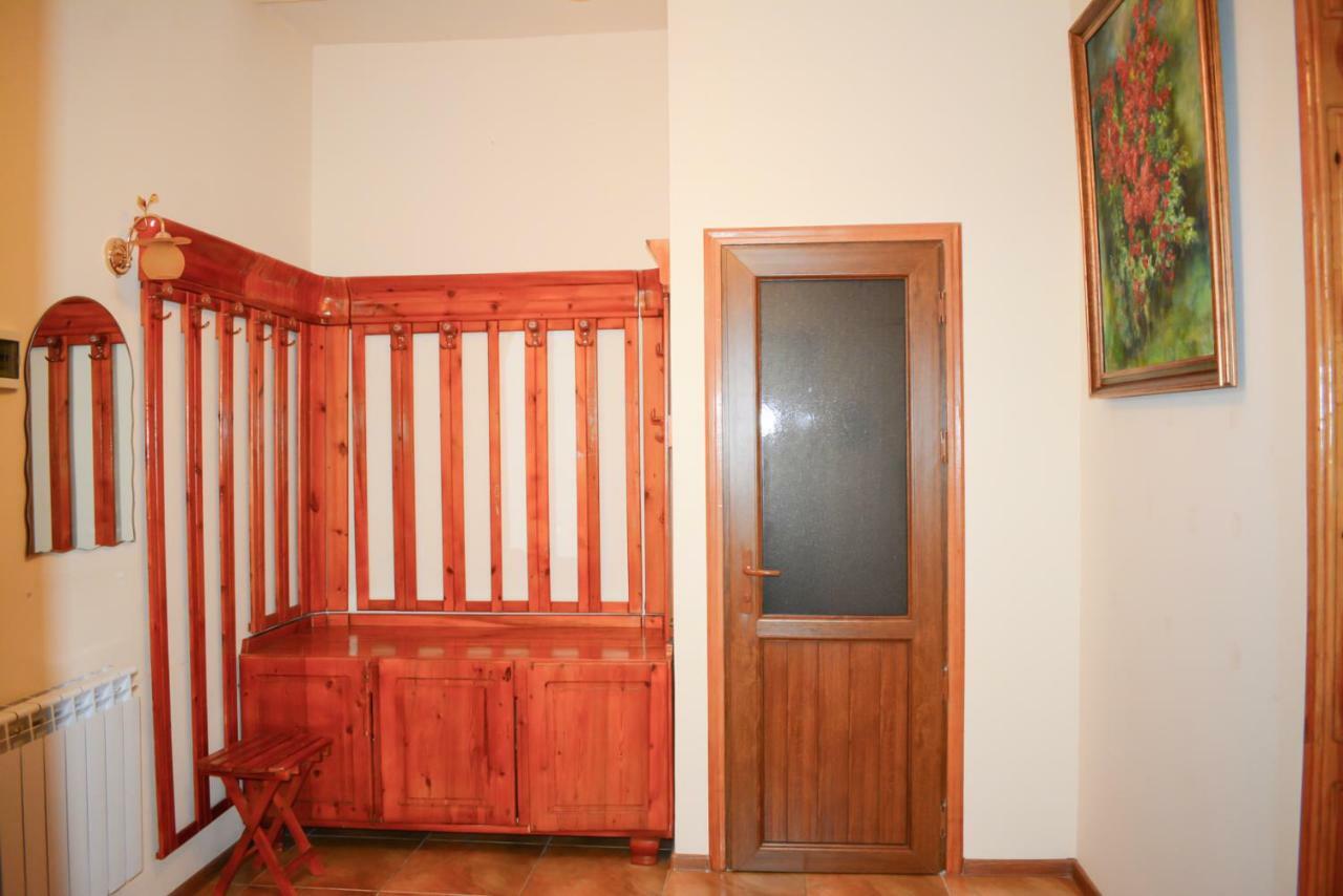 Guest House Nataly Yeghegnadzor Exterior photo