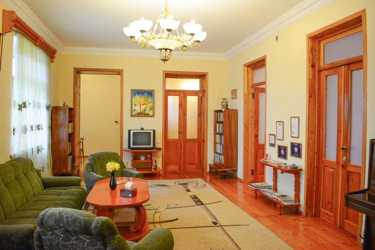 Guest House Nataly Yeghegnadzor Exterior photo
