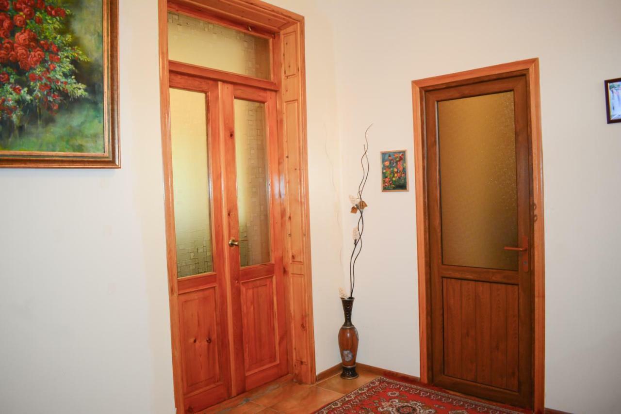 Guest House Nataly Yeghegnadzor Exterior photo